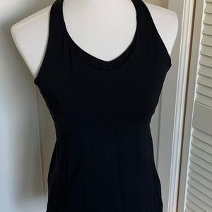 Lululemon Tank with Built In Bra Size 8 💋🧿💋🧿